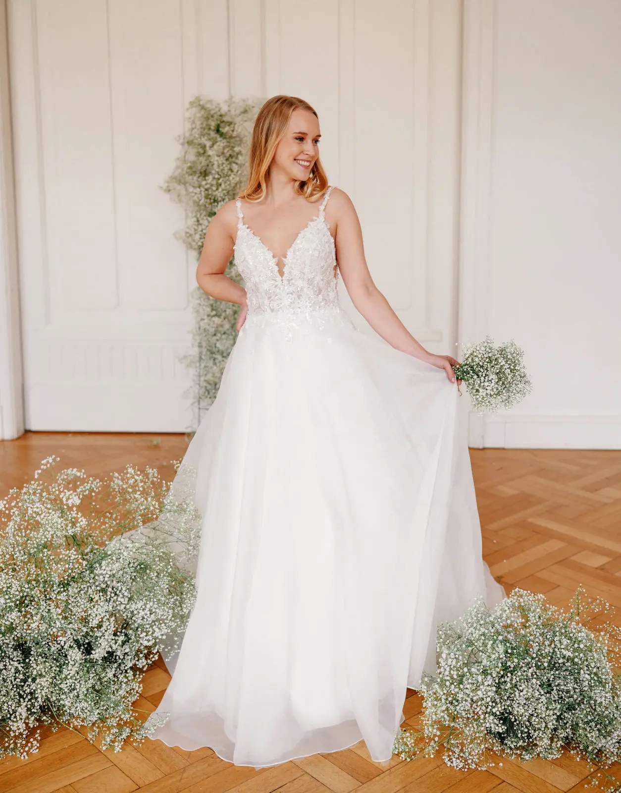 Brautkleid Modell Cassy aus Tüll in A-Linie